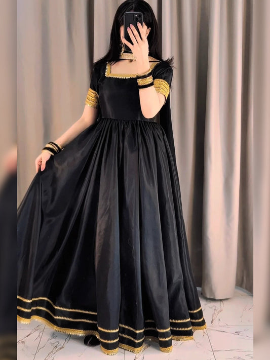 Amavi Black